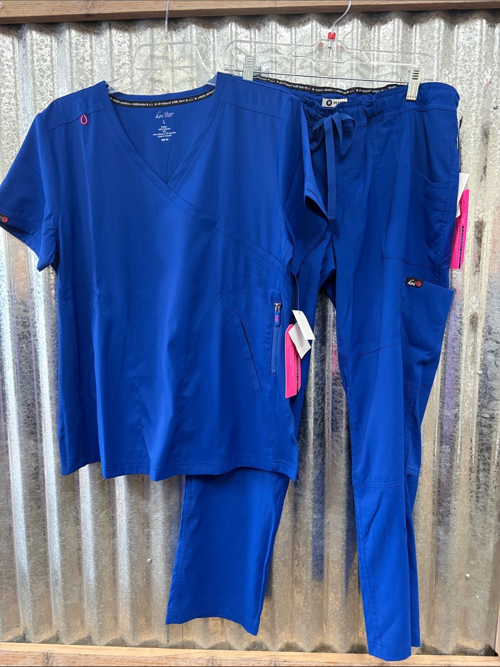 Koi Women’s Scrub Set-Galaxy-Top L/Pant M PETITE
